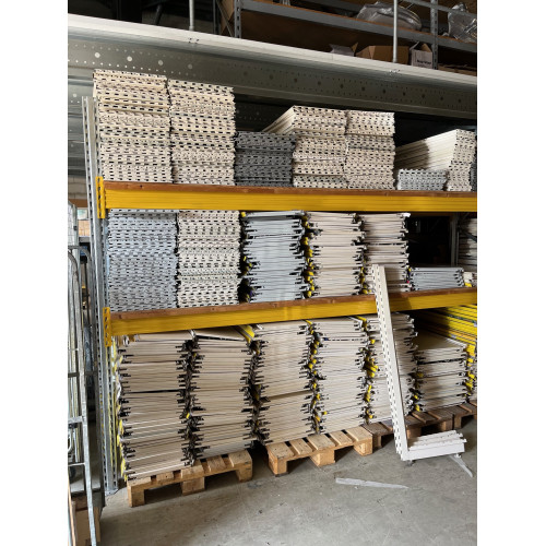 Tego stellingmateriaal gebruikt Tego stellingmateriaal gebruikt